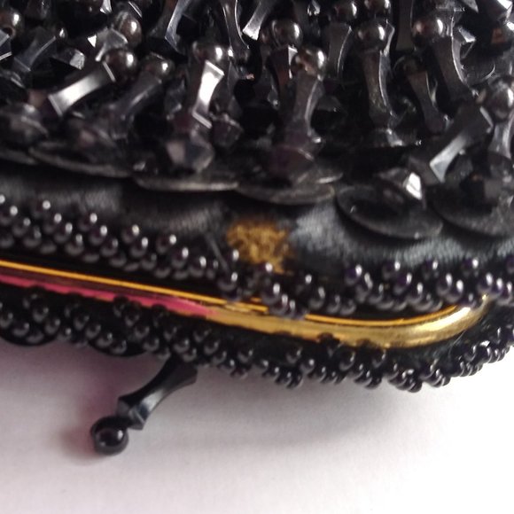 🎉HP🎉Vintage Bead & Sequin Black Wristlet Clutc… - Picture 8 of 9